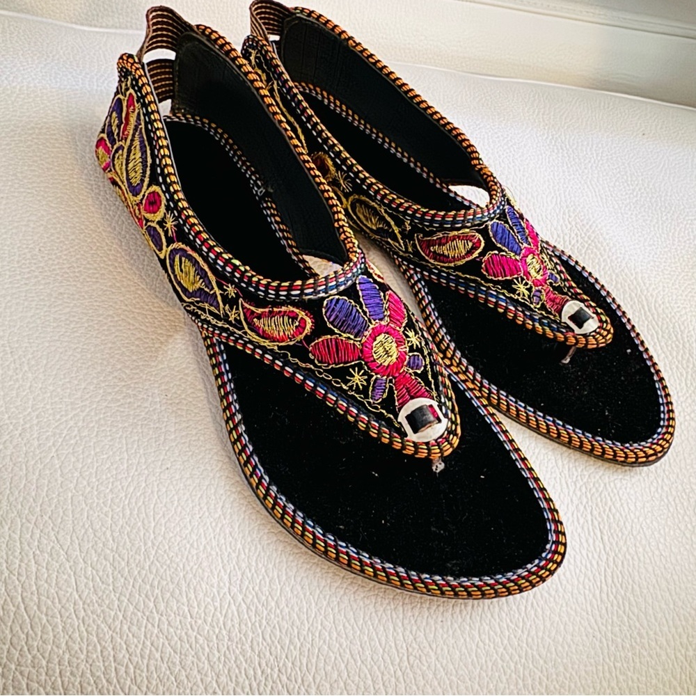 Black and colorful ethnic / Indian sandals New